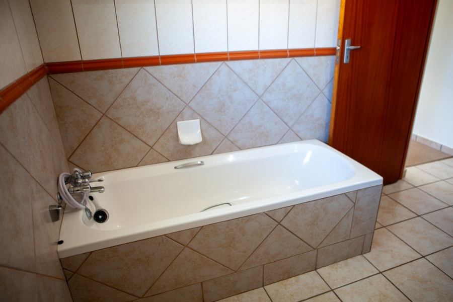 3 Bedroom Property for Sale in Blombosch Western Cape